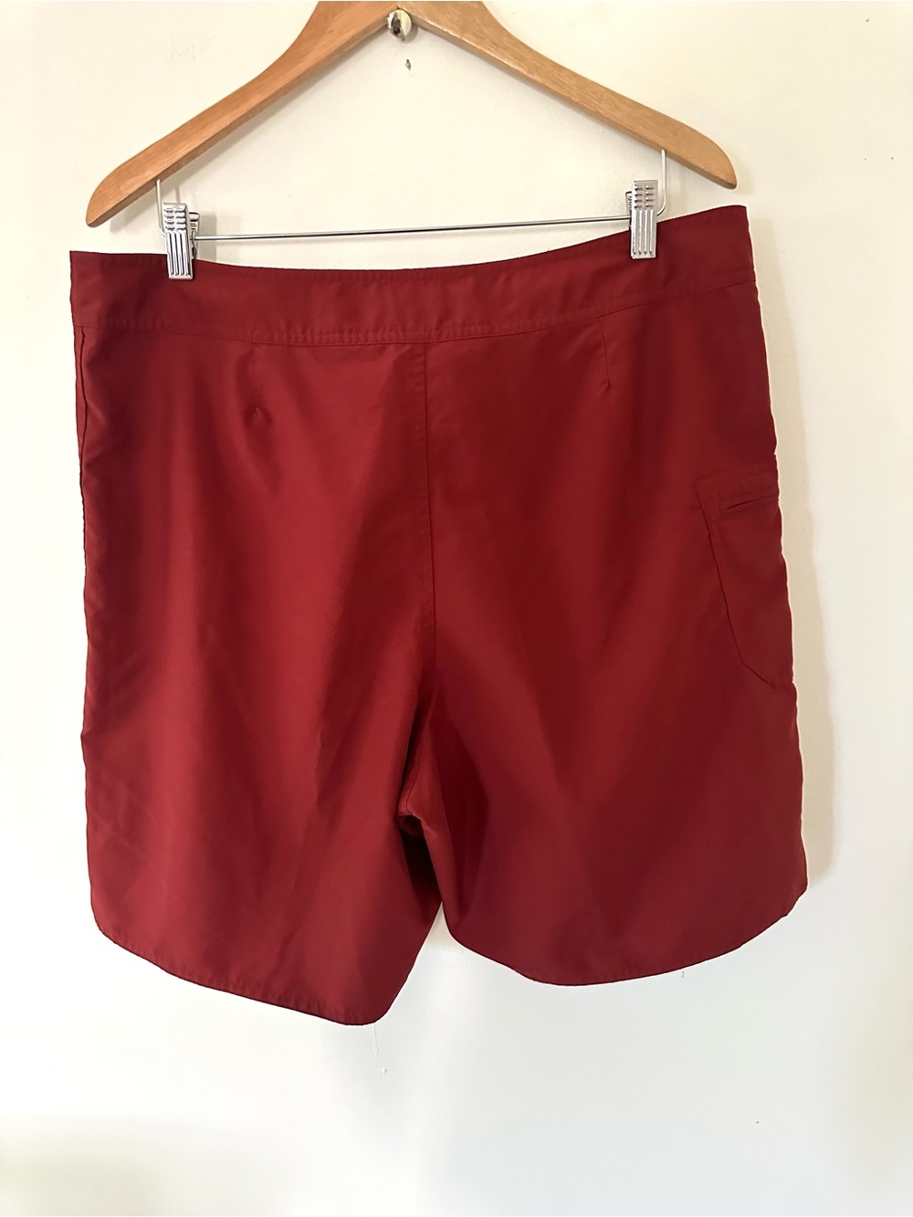 Patagonia Men's orange red Swim Board Shorts - Picture 7 of 8
